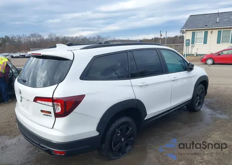 2022 Honda Pilot Awd Trailsport z USA, uszkodzony, nr VIN 5FNYF6H89NB059944